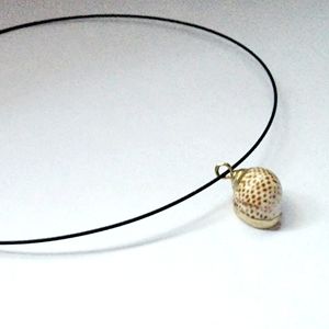 Choker style necklace Seashell pendant